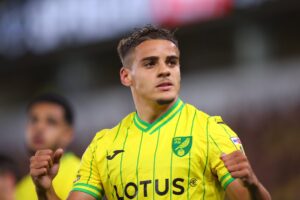 Leeds United avance sur l’acquisition de Max Aarons de Norwich
