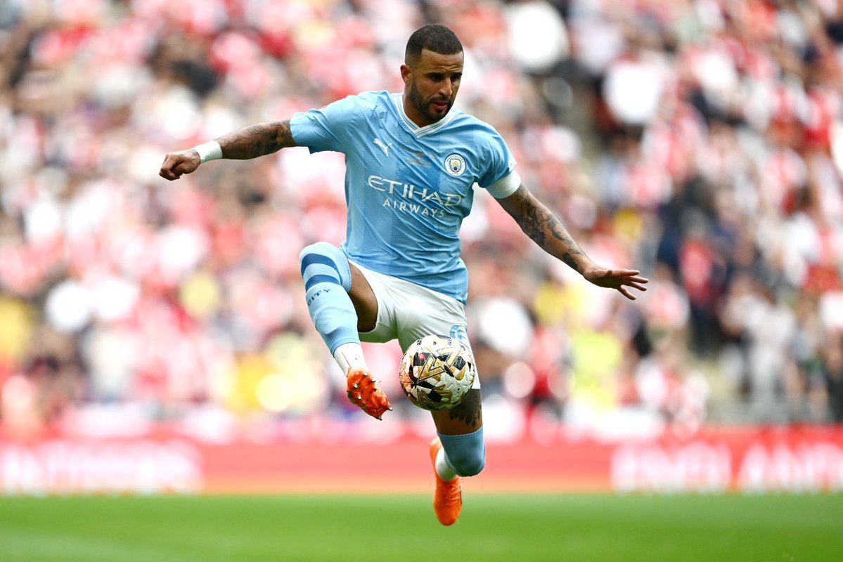 Manchester City propose un nouveau contrat à Kyle Walker