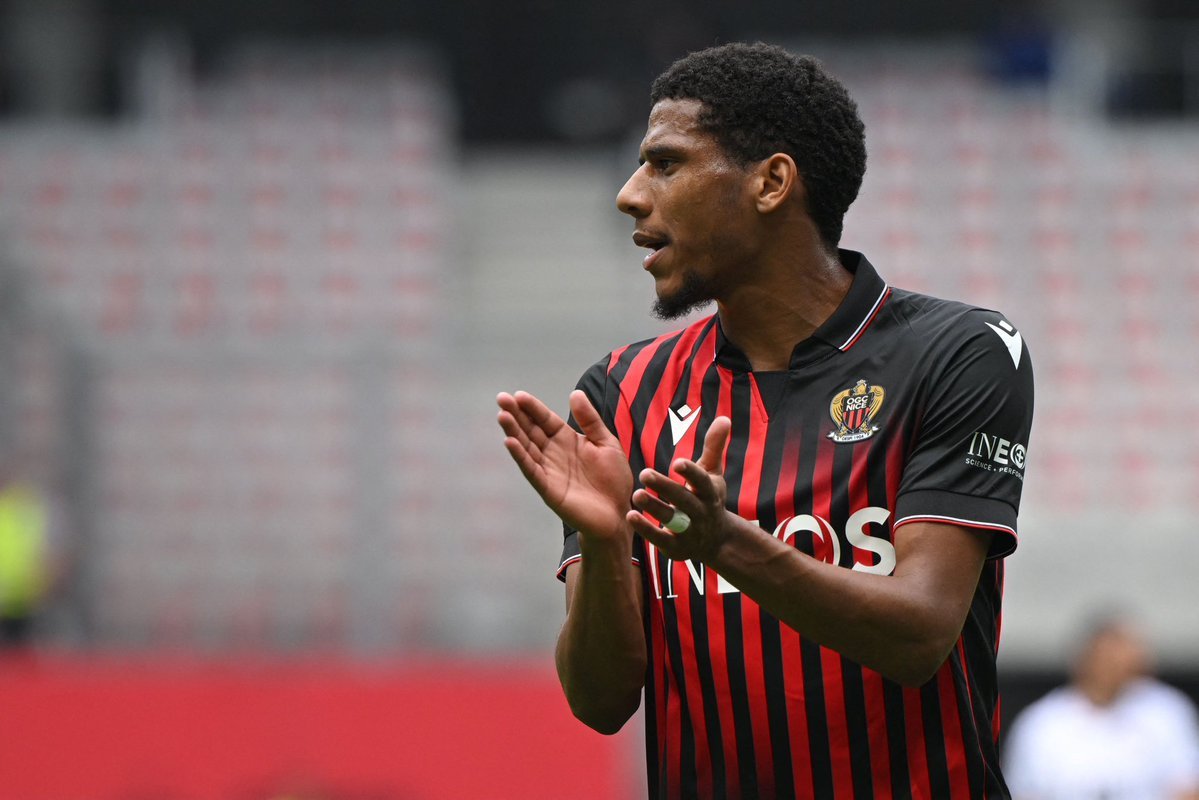 Manchester United s’intéresse à Jean-Clair Todibo