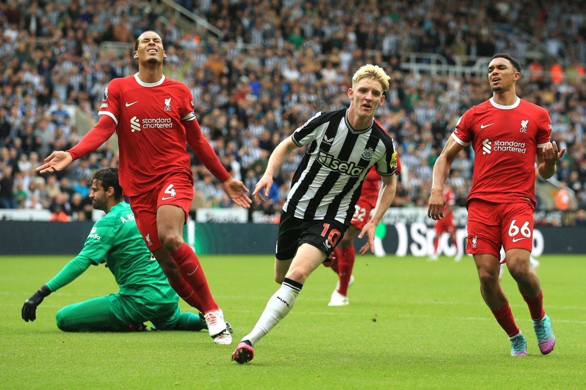 Newcastle, invincible en Premier League quand ils mènent à la mi-temps