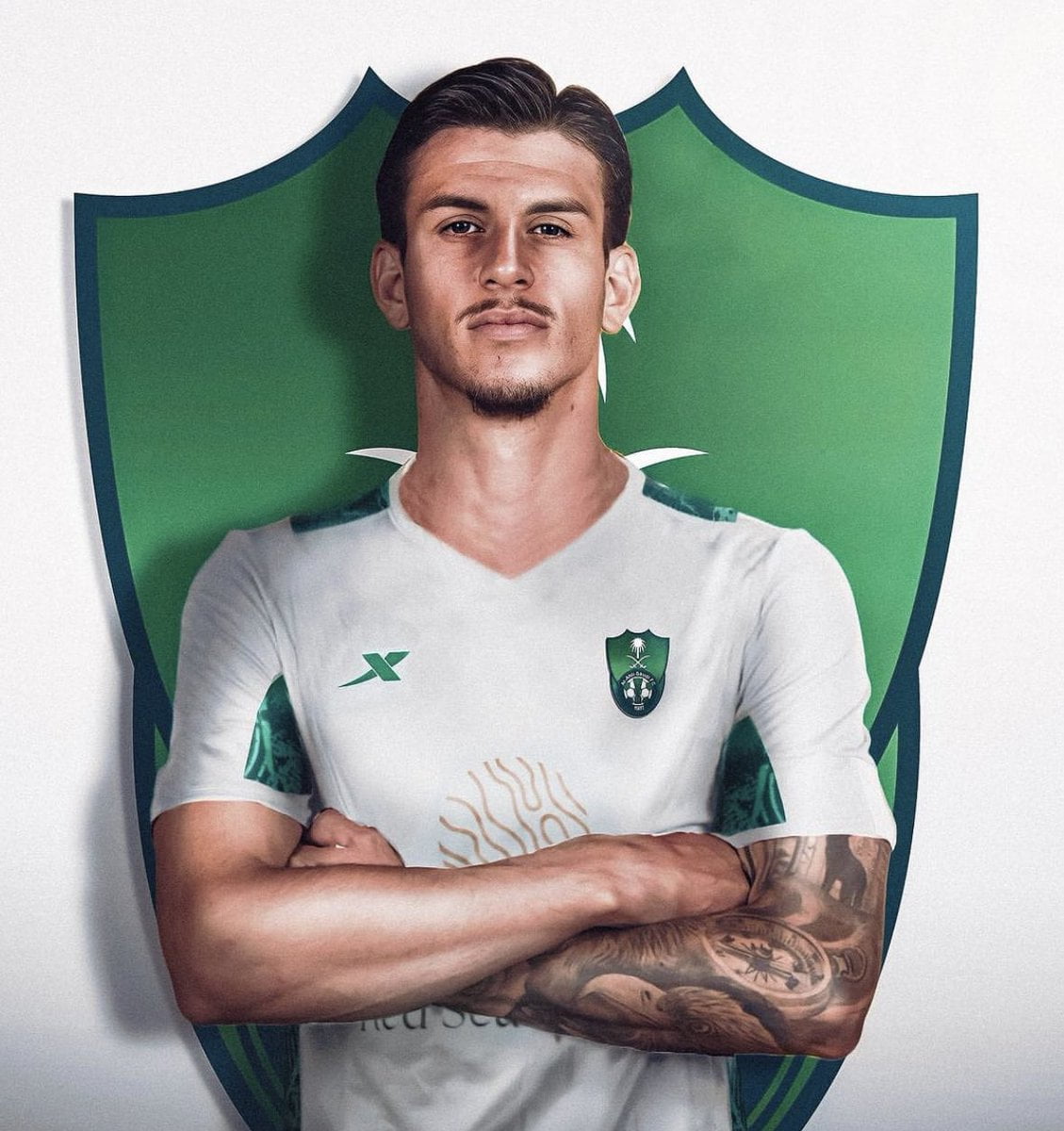 Roger Ibanez transféré à Al Ahli pour un montant fixe de 28,5 millions d’euros