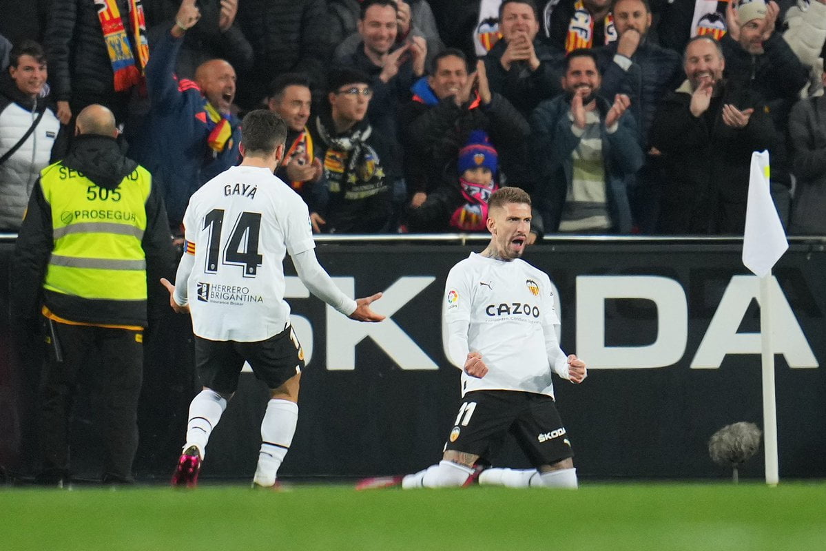 Samu Castillejo en partance de Valence : PAOK et deux clubs italiens sur les rangs, Al Shabab également intéressé