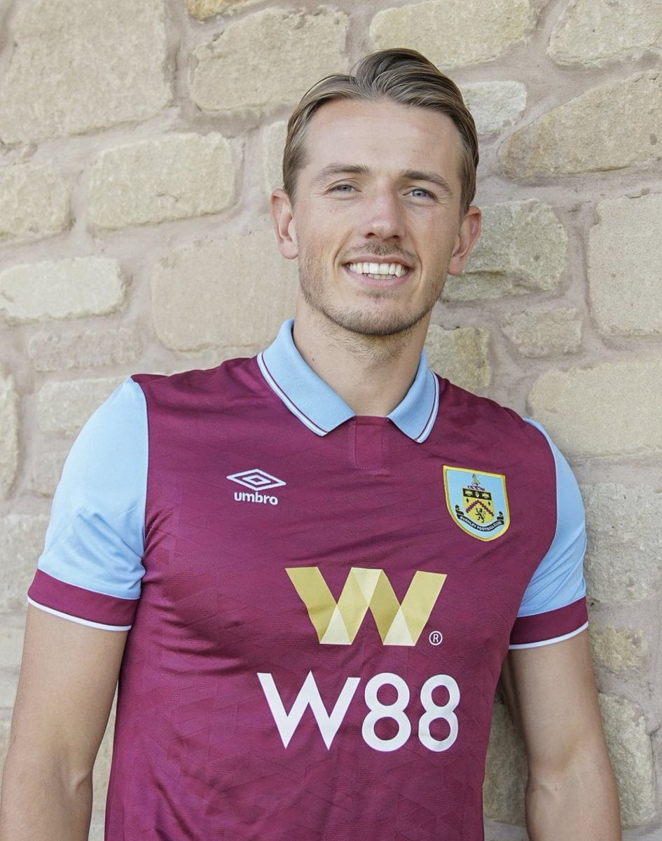Transfert officiel : Sander Berge rejoint Burnley pour un montant de 15 millions de livres sterling
