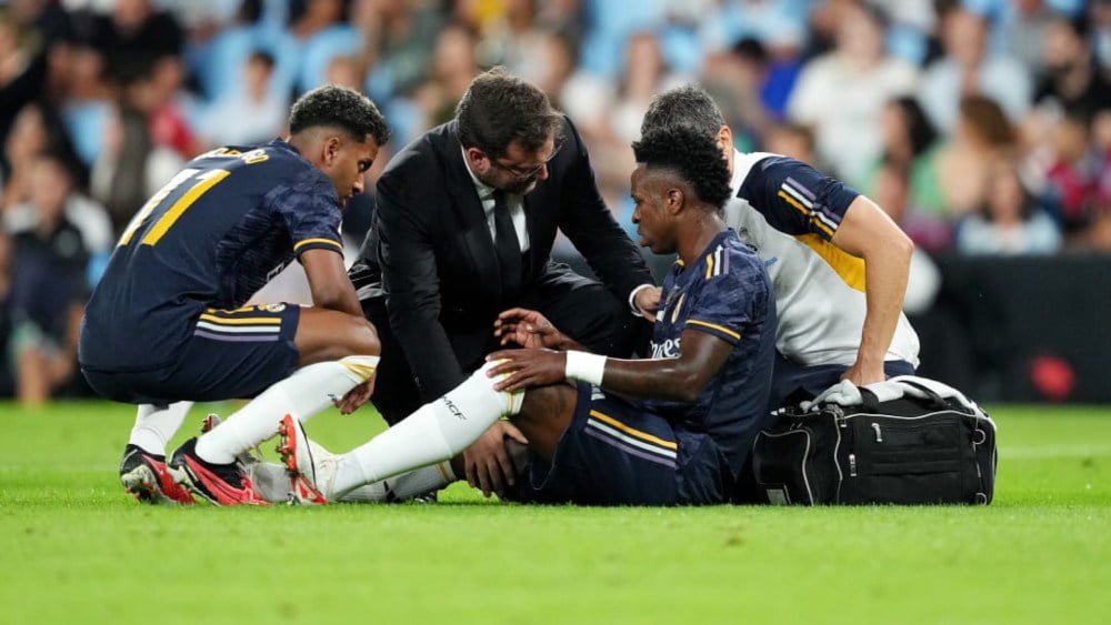 Real Madrid : Vinicius Jr pourrait être « Out » plusieurs semaines