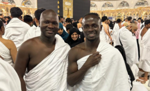 Sadio Mané provoque un mouvement de foule à la Kaba (vidéo)