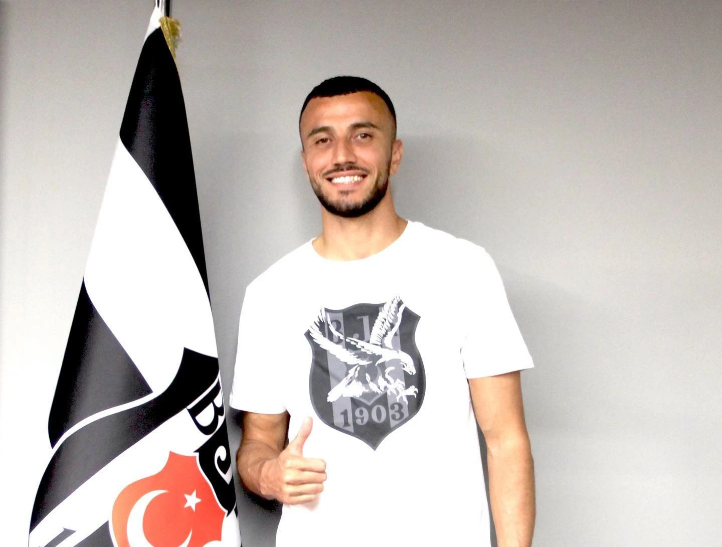 Le Marocain Romain Saïss rejoint à Al-Shabab !