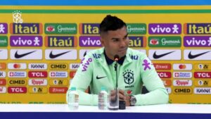 Brésil : Casemiro défend le sélectionneur Diniz