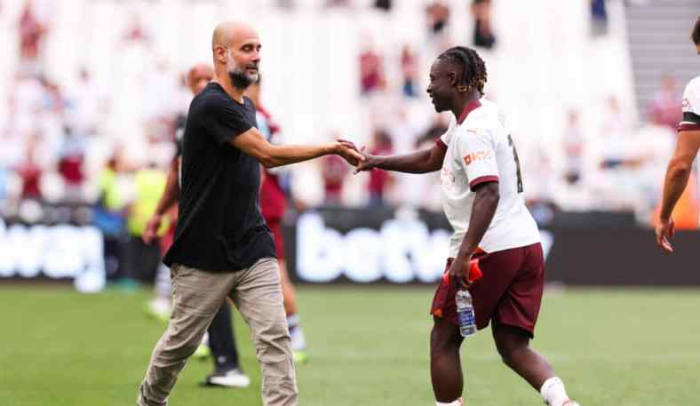 City : Guardiola élogieux envers Jeremy Doku