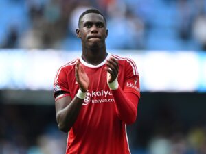 Premier League : Moussa Niakhaté phénoménal, Nottingham fait chuter Aston Villa !