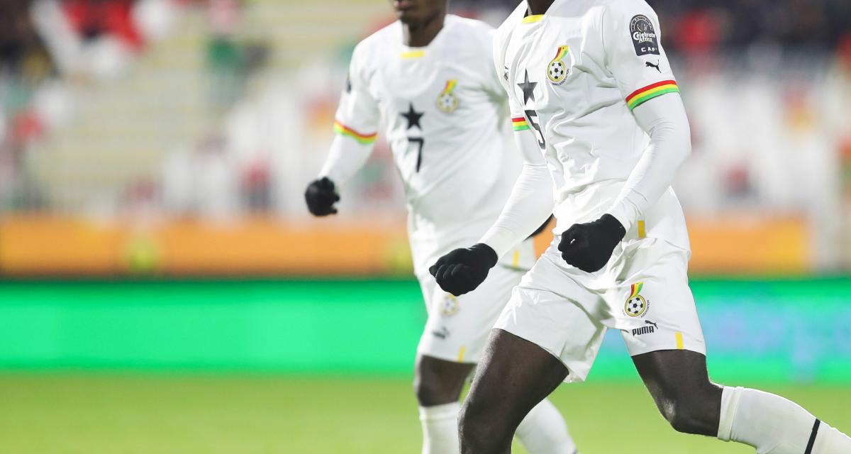 Drame: Un international ghanéen meurt sur le terrain à 28 ans (vidéo)