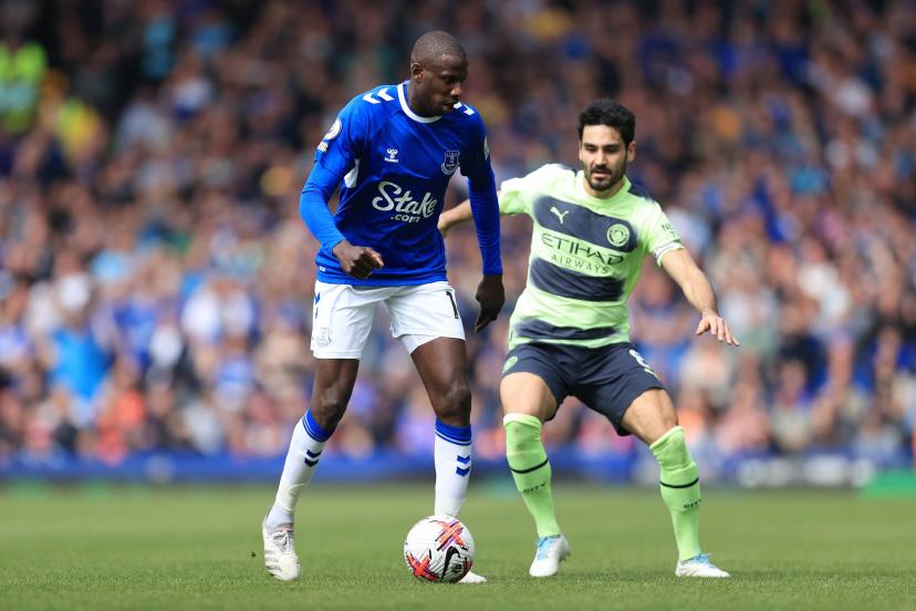 Everton: Le malien  Abdoulaye Doucoure prolonge son contrat