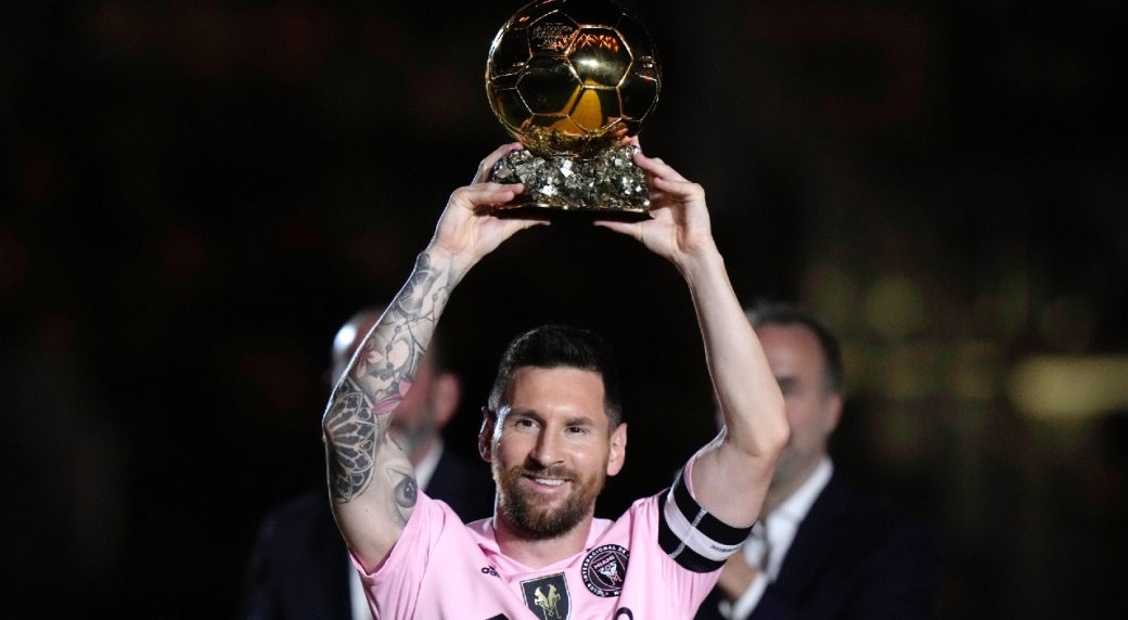 Inter Miami : Lionel Messi a présenté son Ballon d’Or