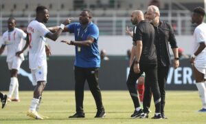 Maroc-RD Congo : la lourde accusation de Bounou contre Mbemba