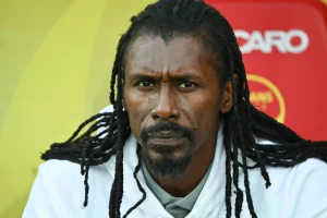 PSG: Aliou Cissé cash sur Luis Enrique, « Il ne se ch** pas dessus »