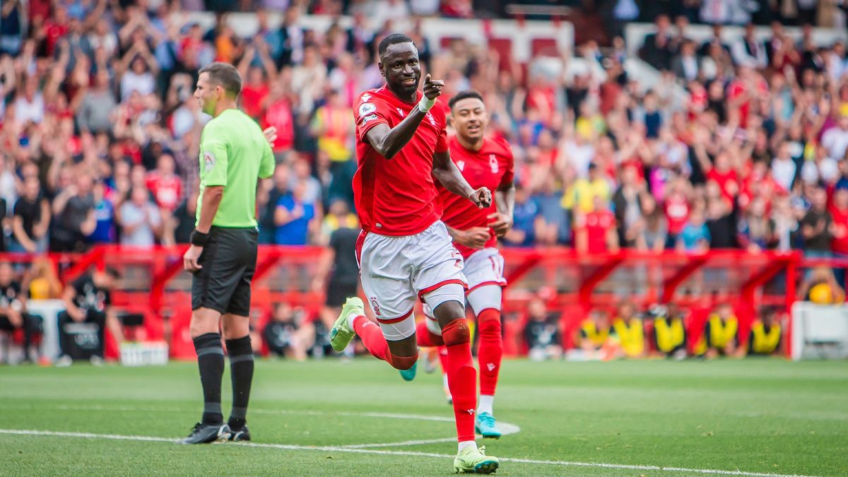 Officiel: Cheikhou Kouyaté va quitter Nottingham Forest