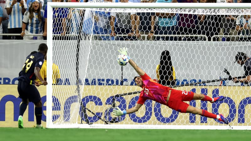 Copa America: Dibu Martinez sauve l’Argentine après un Panenka manqué de Messi