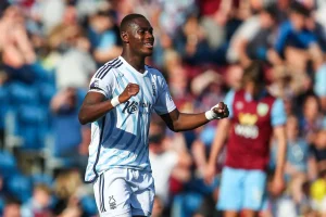 Nottingham Forest: Moussa Niakhaté officialise son départ