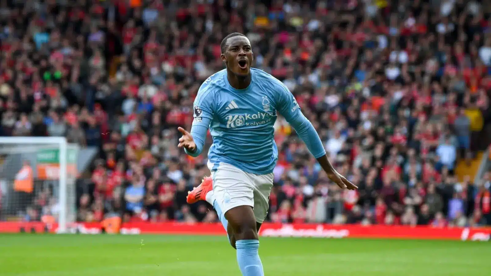 Callum Hudson-Odoi offre la première défaite à Liverpool en Premier League