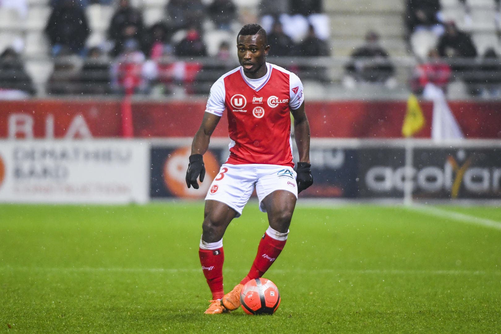 Un international ivoirien sans club après une résiliation inattendue…