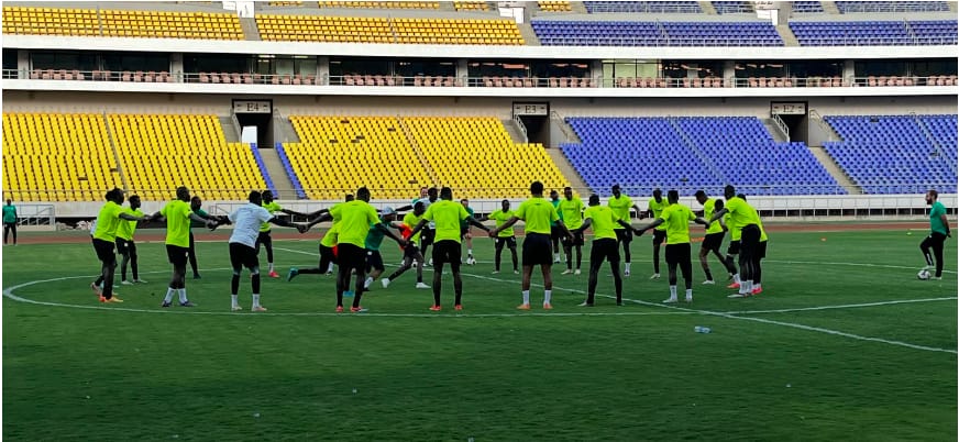 Les Lions du Sénégal en entraînement intensif avant le match crucial contre le Malawi