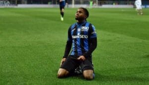 Ademola Lookman brille avec un doublé face à Naples…