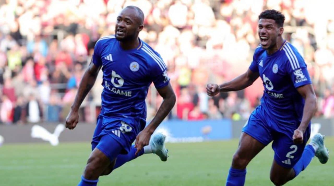 Jordan Ayew sauve Leicester City in extremis contre Ipswich