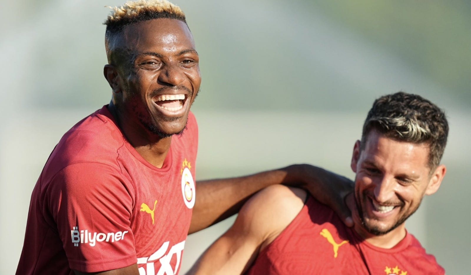 Osimhen clarifie son avenir dans une vidéo : Pas de départ de Galatasaray en janvier