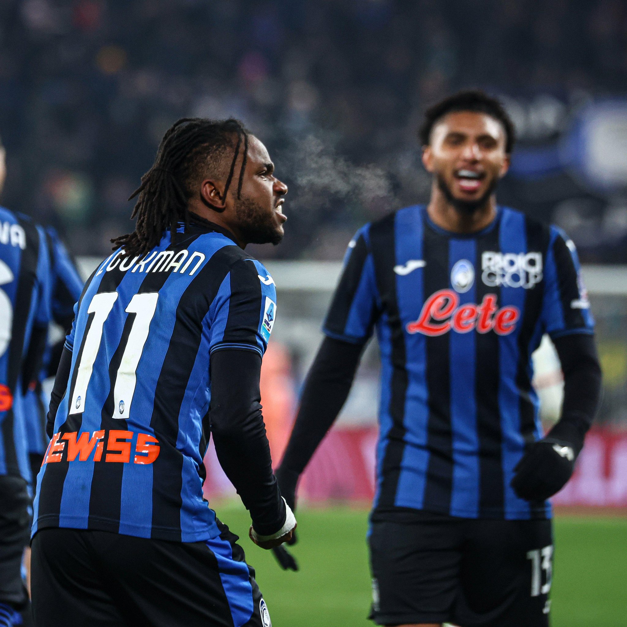 Ademola Lookman se réjouit de la victoire d’Atalanta contre l’AC Milan