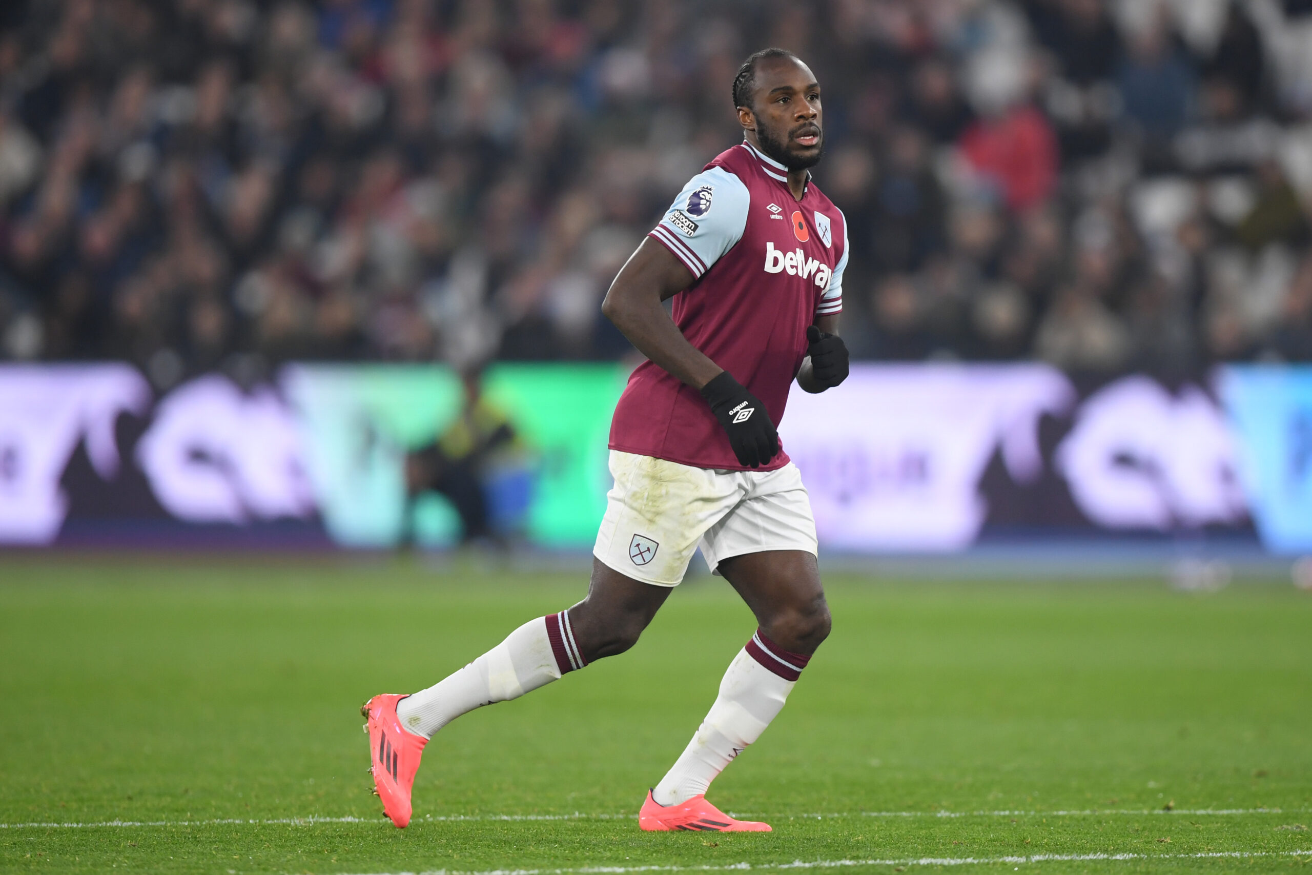 Angleterre : Michail Antonio impliqué dans un accident de la route