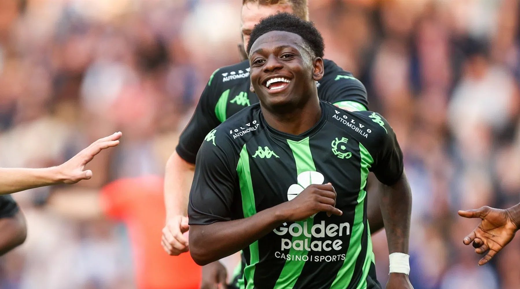 Belgique : Un buteur nigérian remporte un prix prestigieux