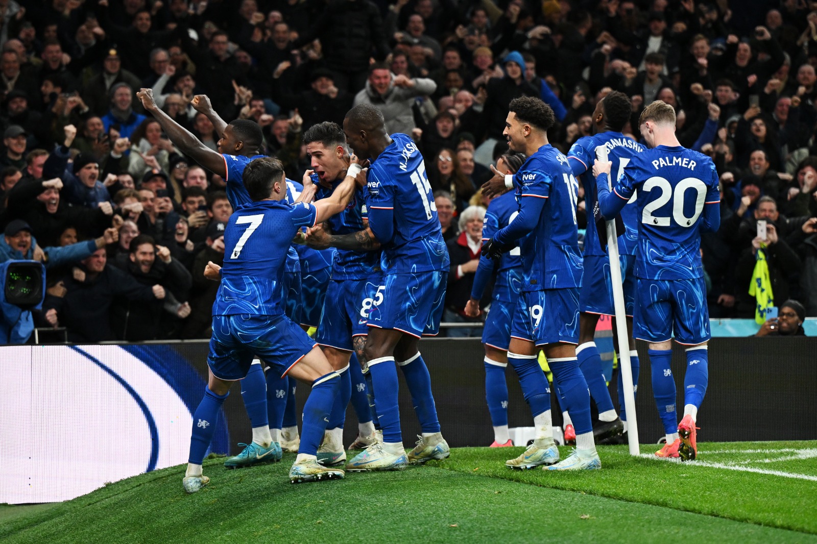 Enzo Maresca minimise les ambitions de Chelsea dans la course au titre