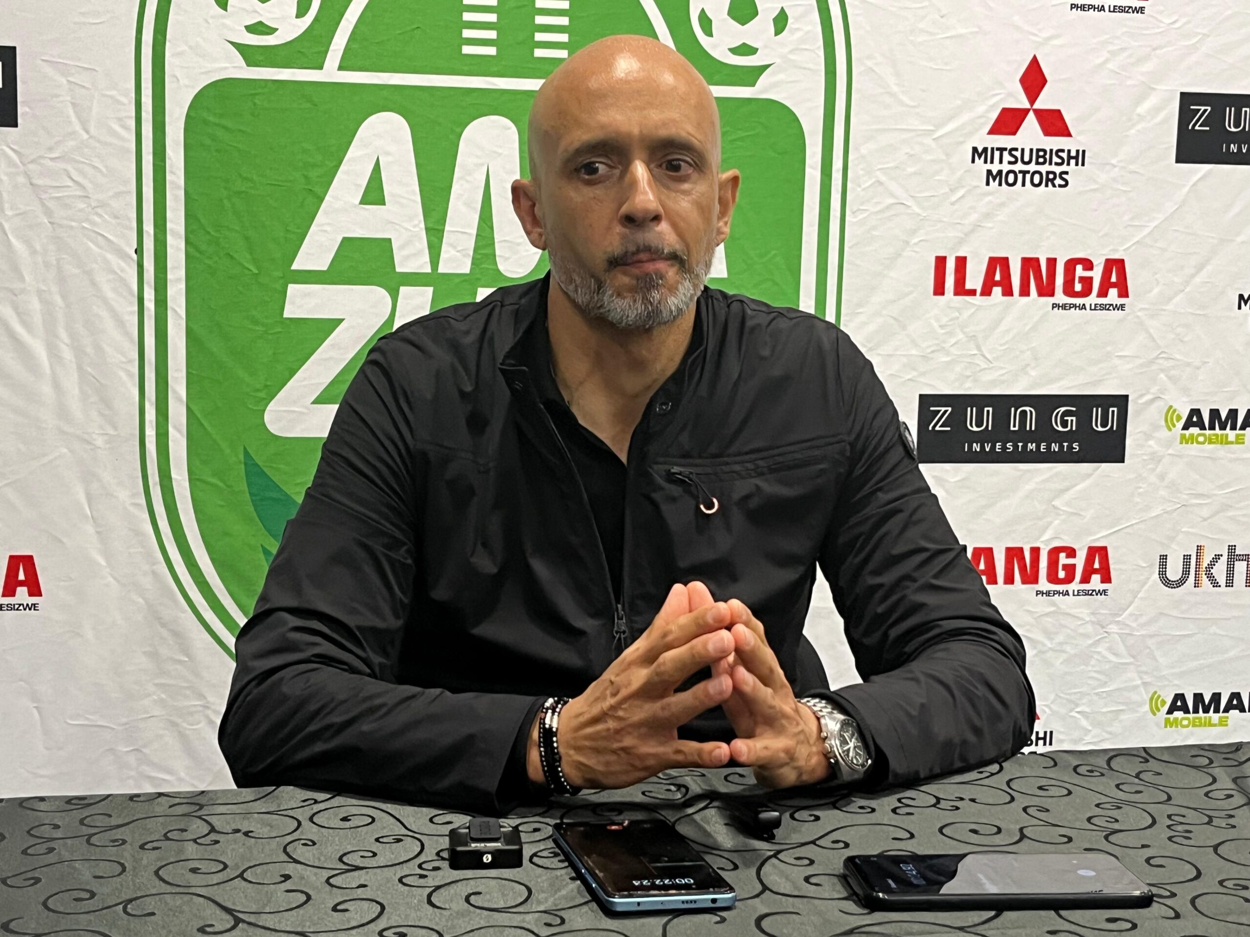 Le coach des Sundowns, Miguel Cardoso, entre satisfaction et exigence