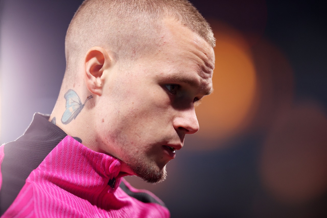 Royaume-Uni : Mykhailo Mudryk de Chelsea suspendu provisoirement…
