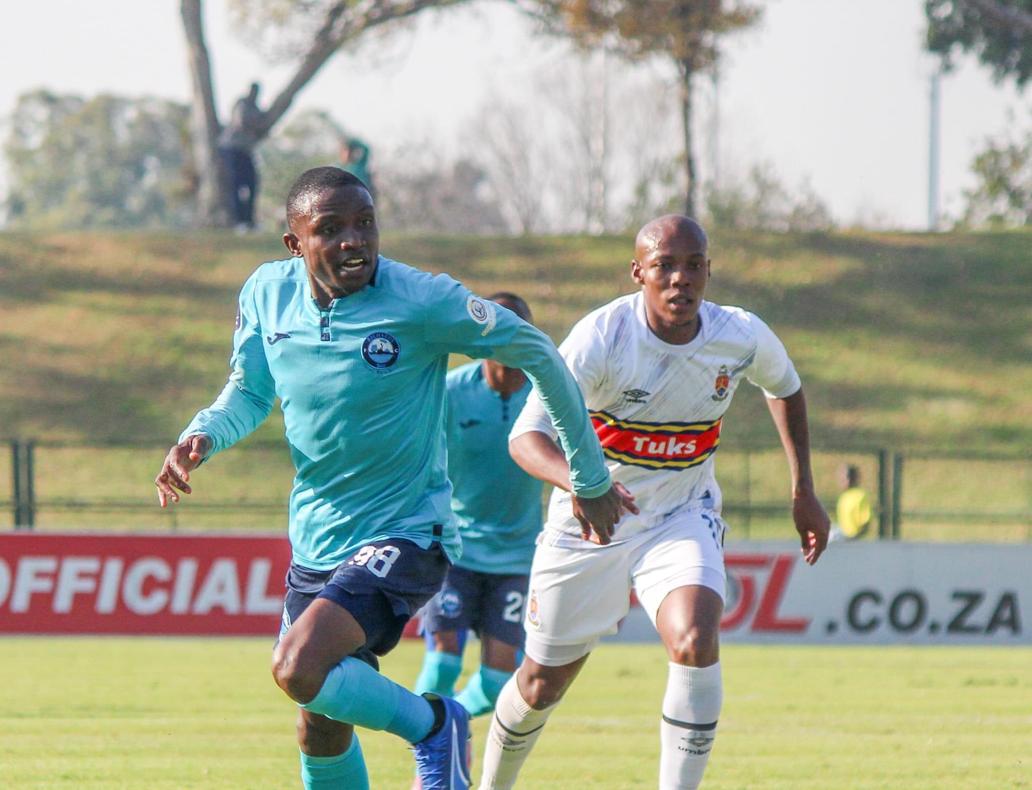 Afrique du Sud : Échange surprise entre Ntsako Makhubela et Menzi Ndwandwe