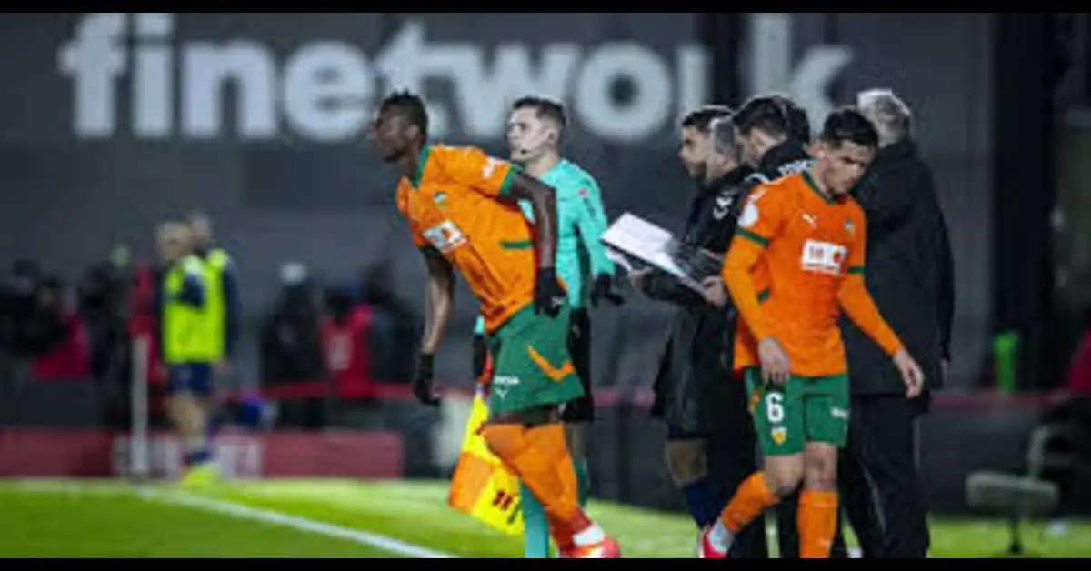 Espagne : Éloges du coach de Valence à Sadiq après un début victorieux