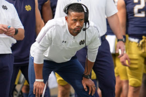 États-Unis : Notre Dame affronte Ohio State pour le titre national de football universitaire