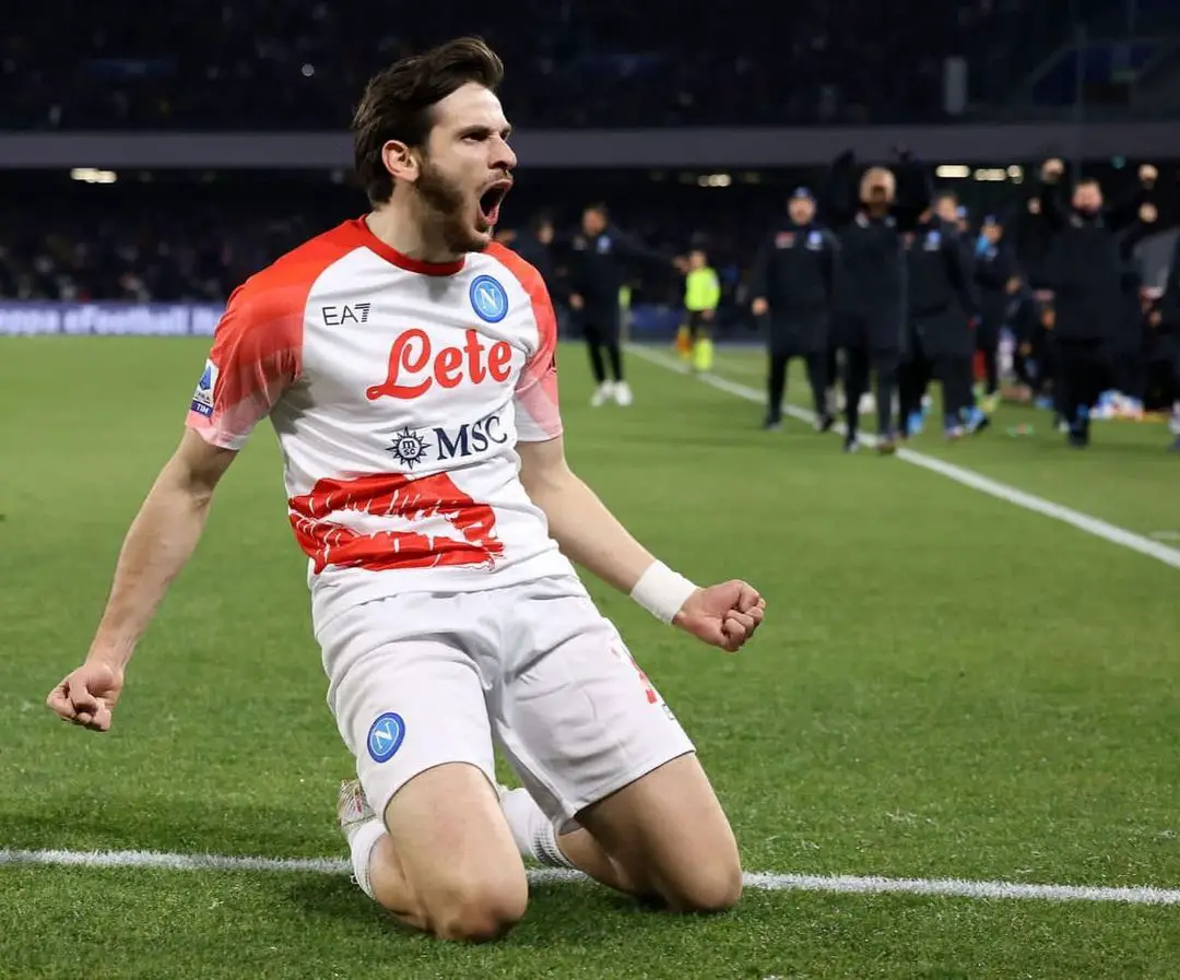 L’Italie : Conte vise un jeune talent de Manchester United pour renforcer Napoli