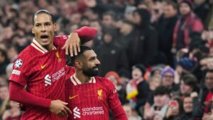 Le capitaine néerlandais Virgil van Dijk réagit aux éloges reçus par son équipe de Liverpool en Europe.