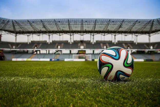 Les Ligues de Football qui adoptent les partenariats avec les cryptomonnaies