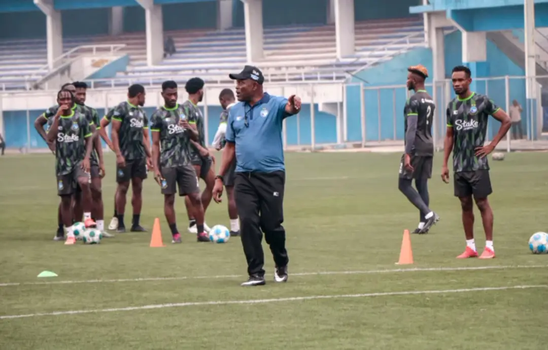 Nigeria : Un nouvel entraîneur annonce une refonte chez Enyimba
