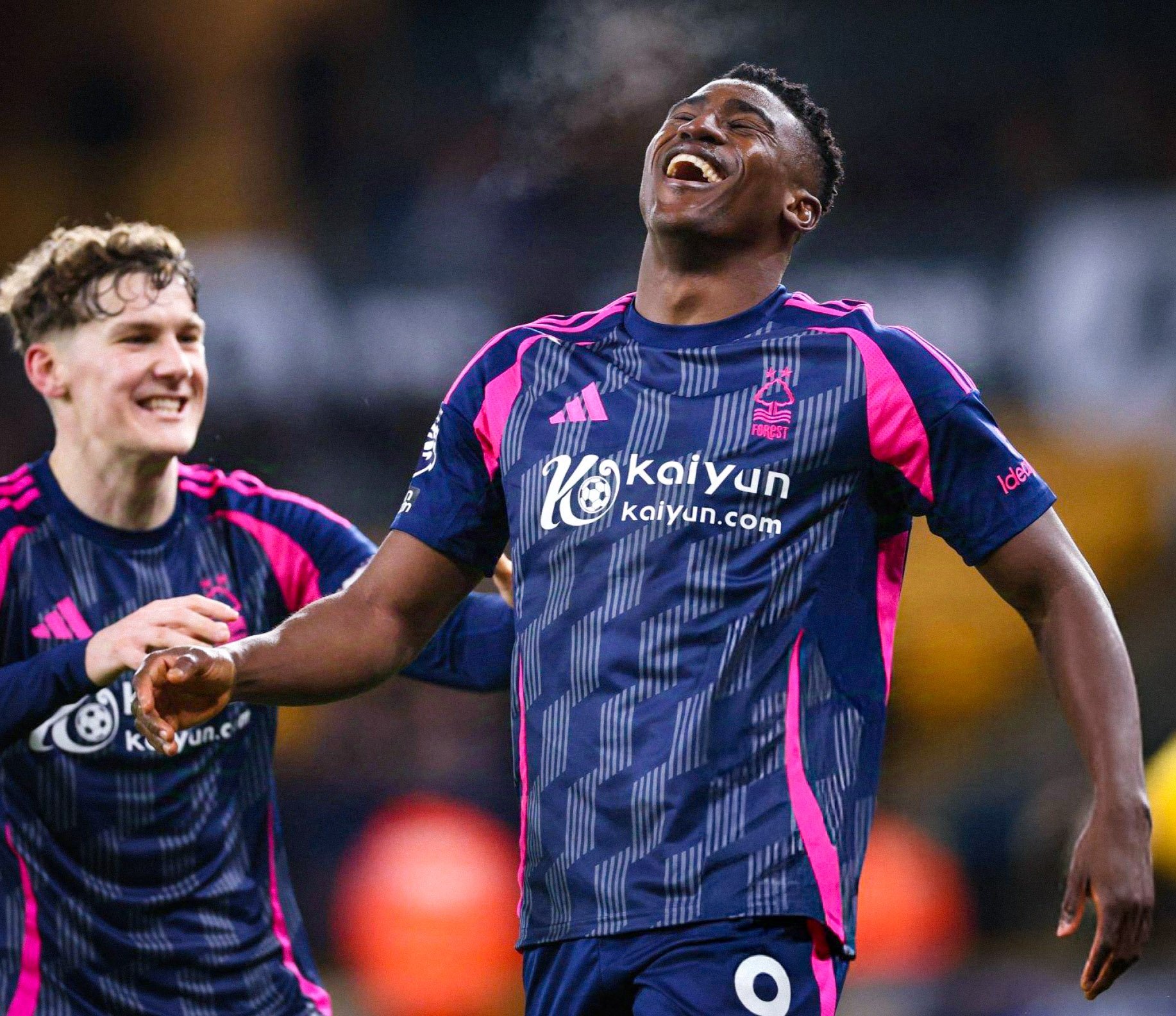 Nottingham Forest : Taiwo Awoniyi célèbre la fin de sa disette de buts