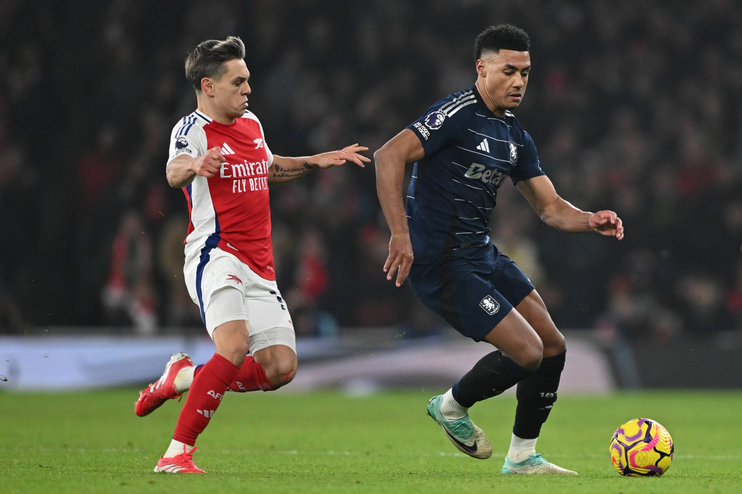 Royaume-Uni : Arsenal se voit refuser une offre pour Ollie Watkins et explore d’autres pistes