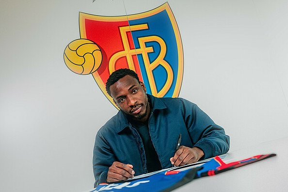 Suisse : Le FC Bâle signe l’attaquant nigérian Otele en prêt