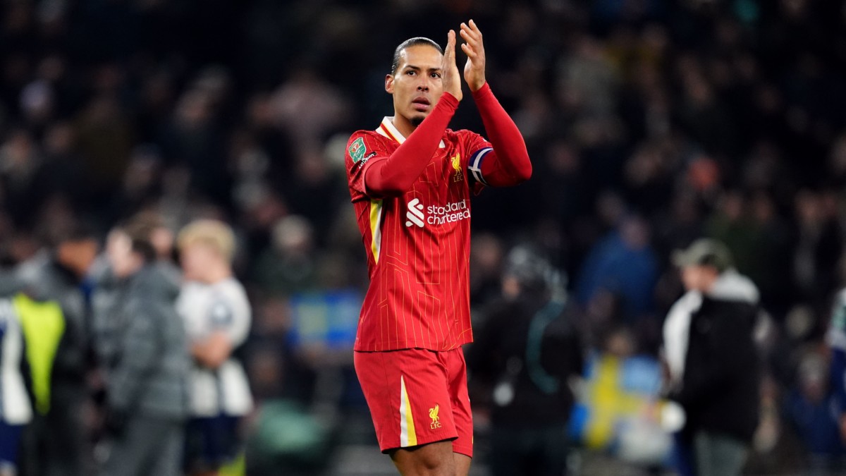 Virgil van Dijk minimise l’impact de la défaite contre Tottenham en Carabao Cup