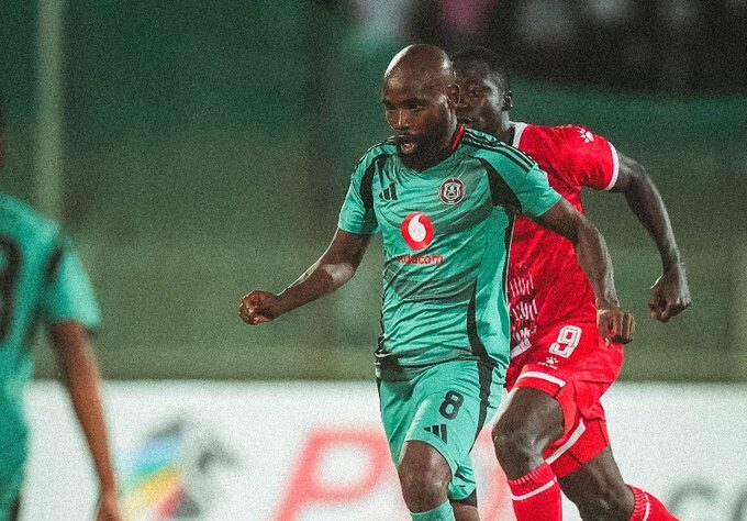 Afrique du Sud : José Riveiro et le défi mental des Orlando Pirates contre Mamelodi Sundowns