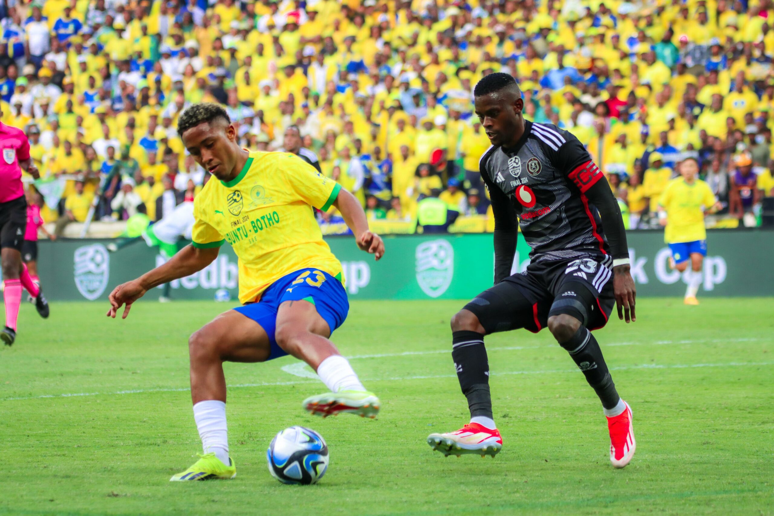 Afrique du Sud : Le choc Sundowns-Pirates à Loftus affiche complet