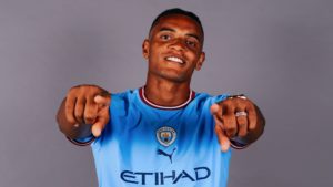 Angleterre : Incertitudes sur Grealish et Akanji avant Man City contre Newcastle