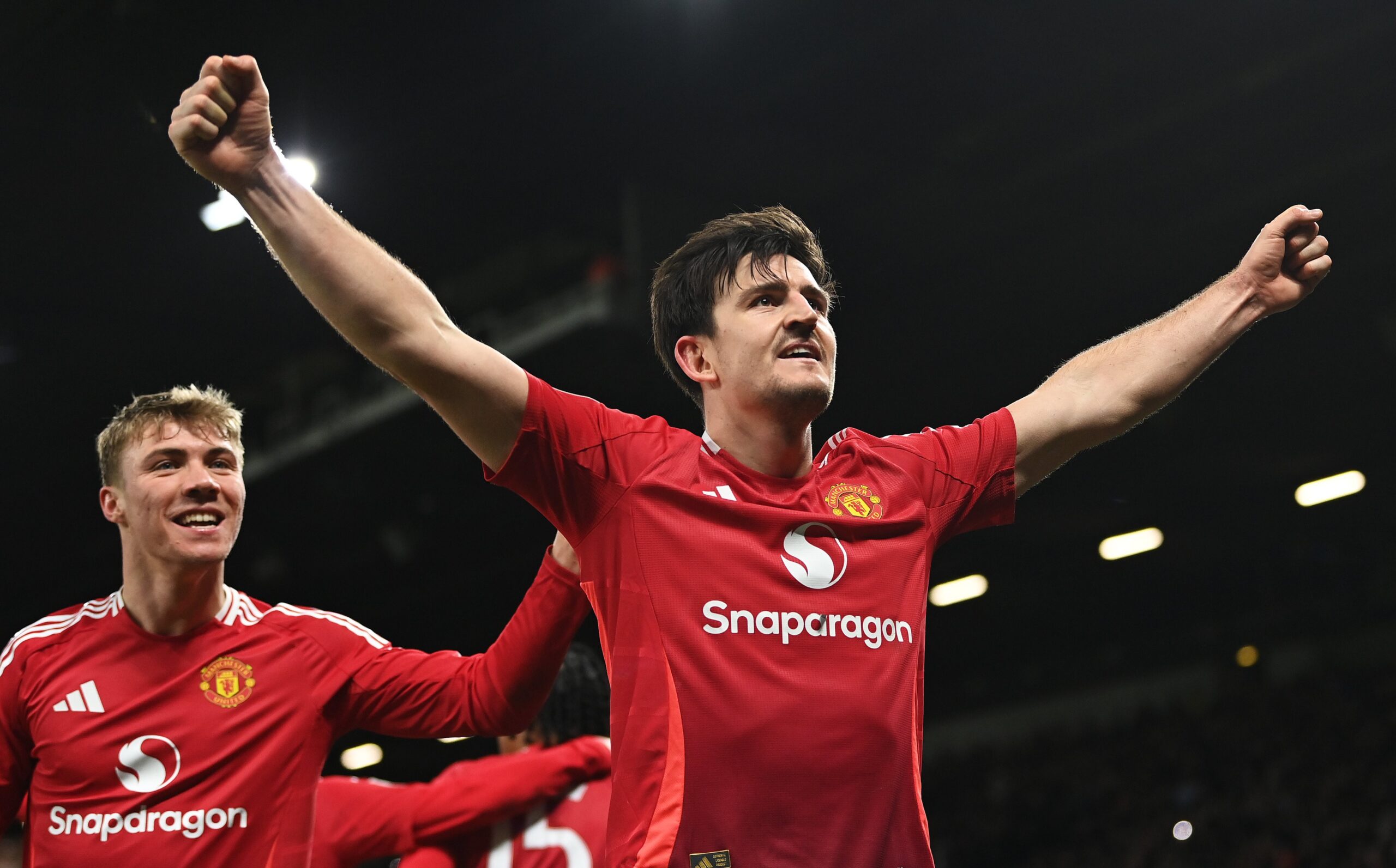 Angleterre : Manchester United élimine Leicester en FA Cup grâce à Maguire