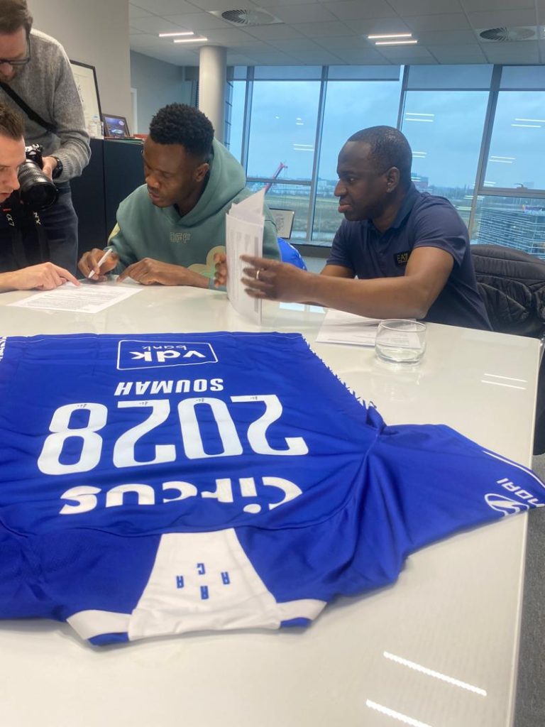 Belgique : Mohamed Soumah prolonge son contrat avec la Gantoise pour trois ans supplémentaires