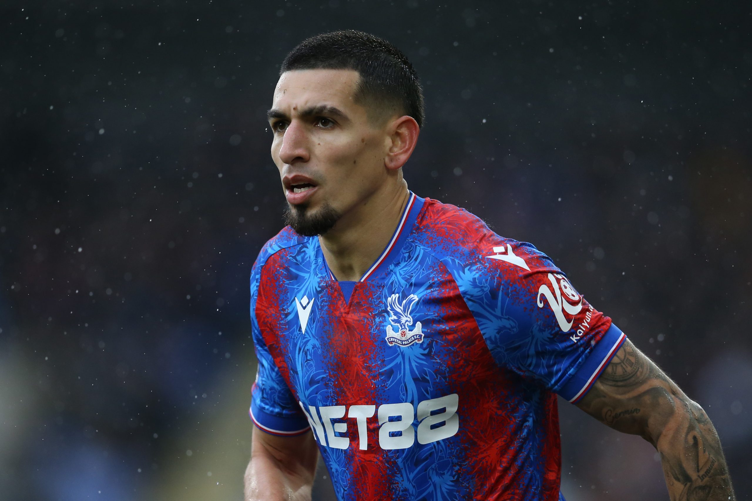 Daniel Munoz, un joueur colombien convoité par Barcelone et la Premier League